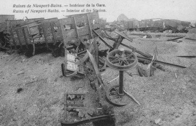 NIEUPORT BAINS INTERIEUR DE LA GARE RUINES.jpg